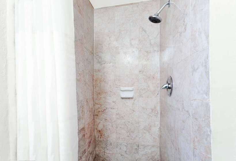 فندق Travelodge By Wyndham El Cajon