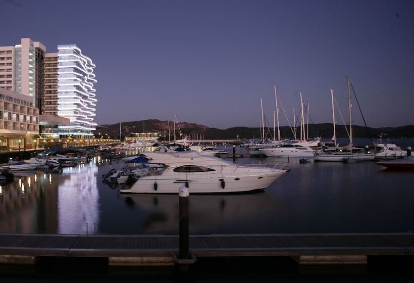 فندق Troia Design