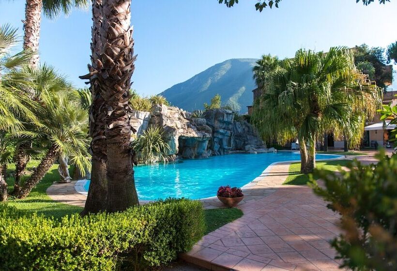 فندق Villa Albani