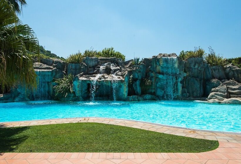 فندق Villa Albani