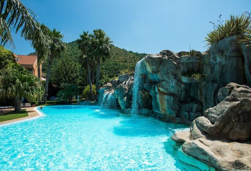 فندق Villa Albani