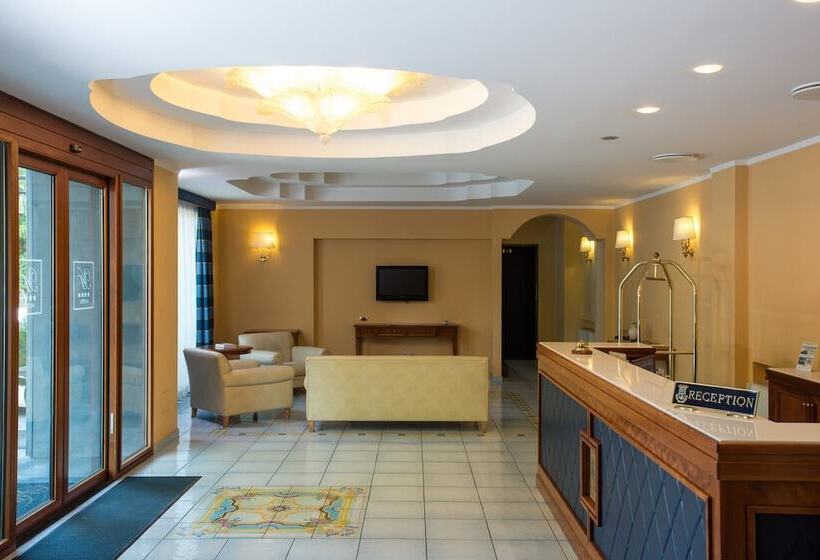 فندق Villa Albani