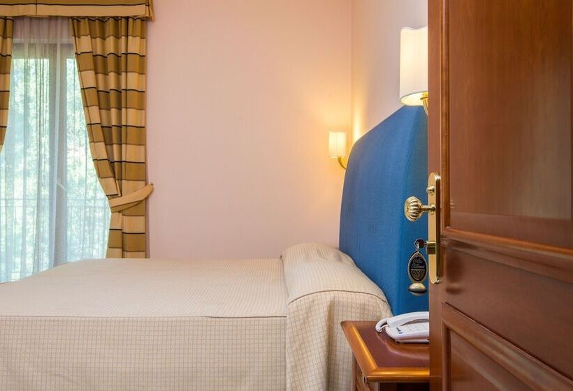 فندق Villa Albani