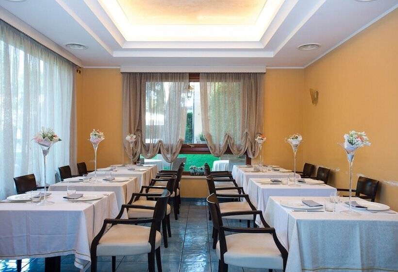 فندق Villa Albani