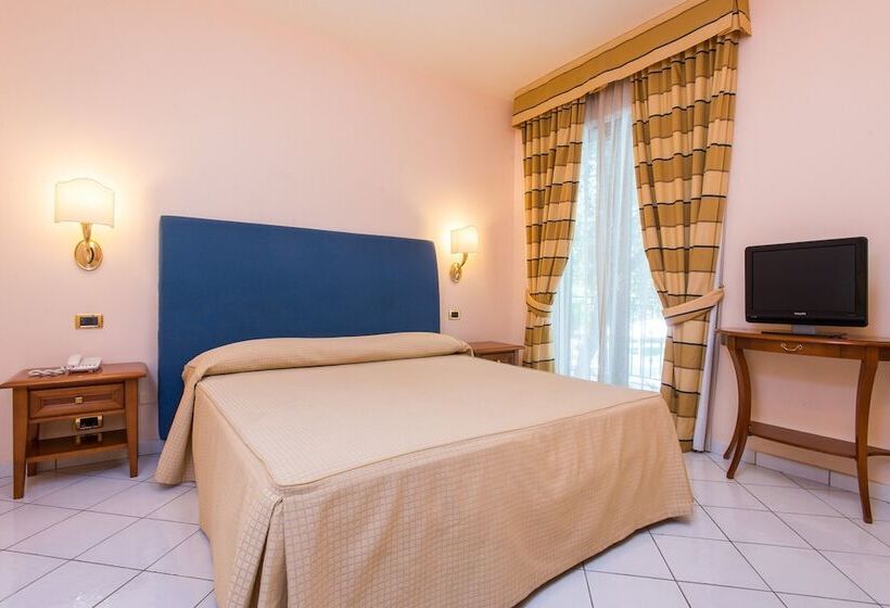 فندق Villa Albani