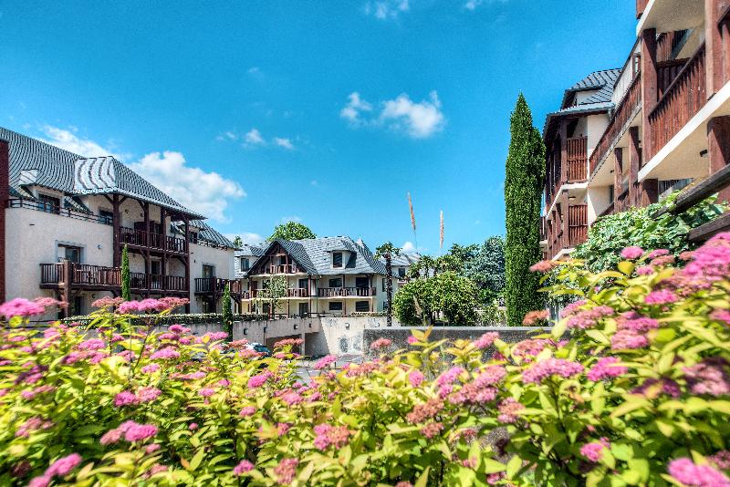 هتل Zenitude Hôtel Résidences L Acacia Lourdes