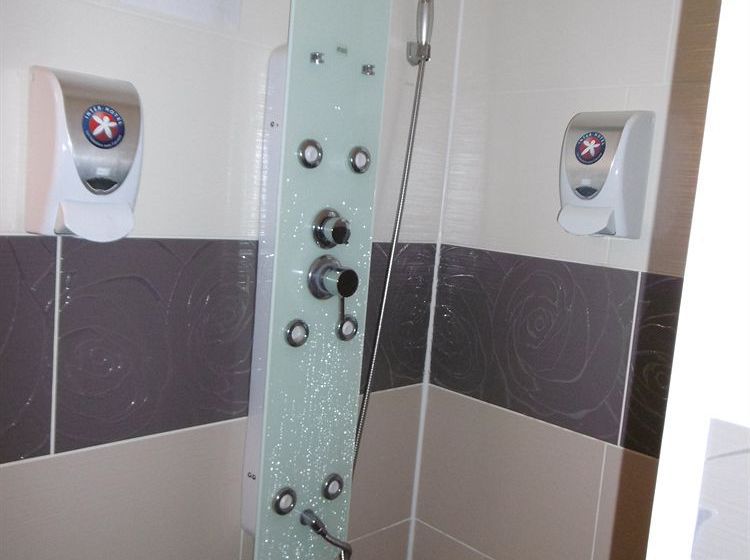 فندق De L'arrivée