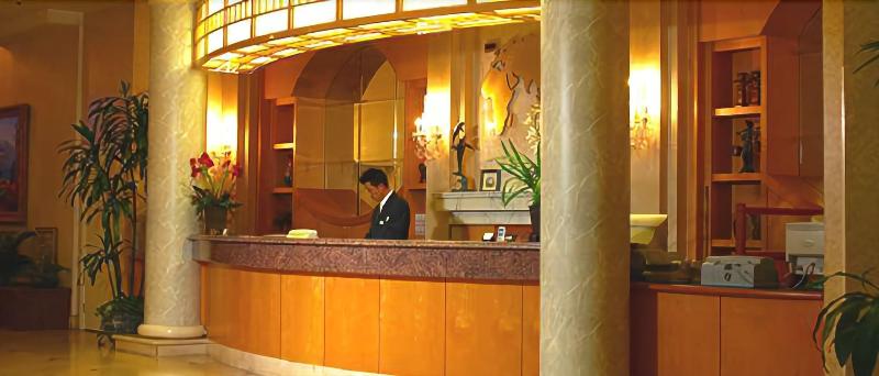 Jj Grand Hotel Wilshire