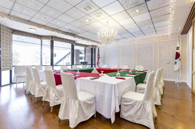 Jj Grand Hotel Wilshire