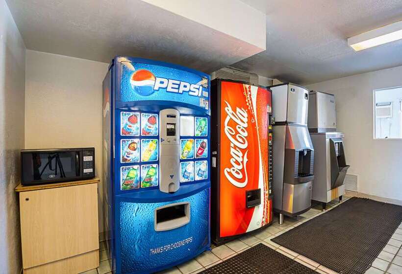 汽车旅馆  Rodeway Inn Kissimmee Maingate West   Free Theme Park Shuttle