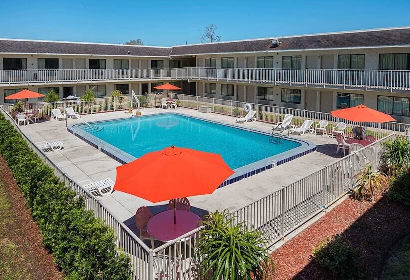 汽车旅馆  Rodeway Inn Kissimmee Maingate West   Free Theme Park Shuttle