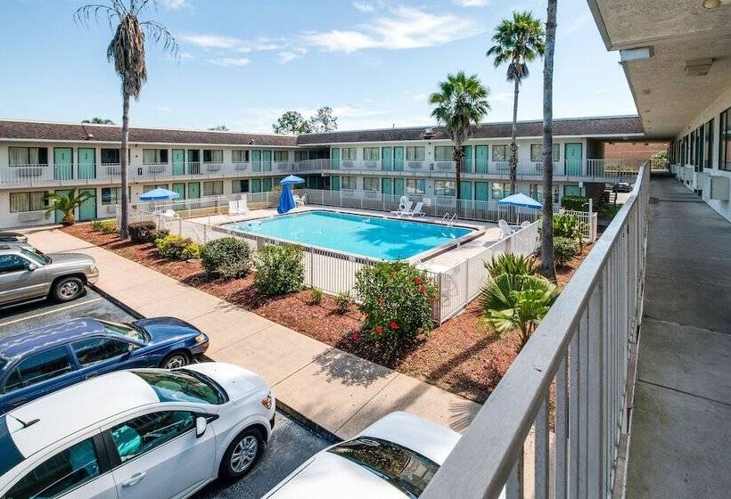 汽车旅馆  Rodeway Inn Kissimmee Maingate West   Free Theme Park Shuttle