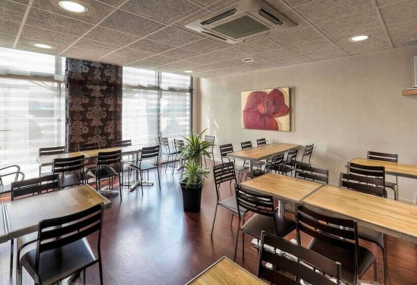 Novotel Suites Clermontferrand Polydome