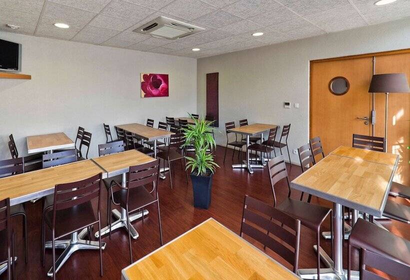 Novotel Suites Clermontferrand Polydome