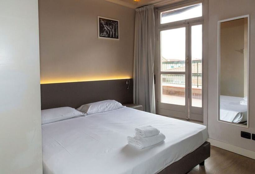 هاستل Plus Florence