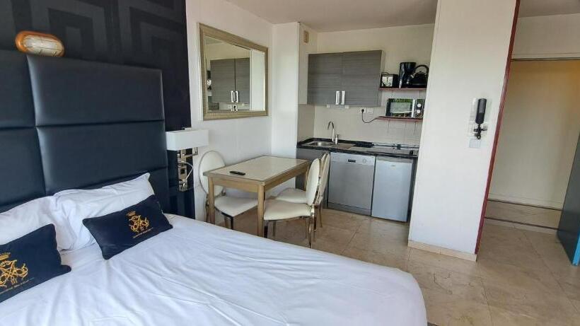 Appart Hôtel Le Trianon