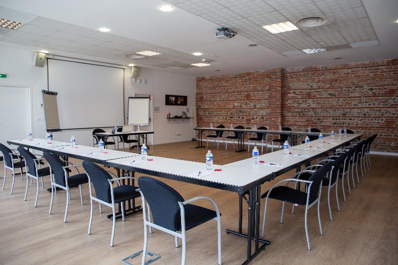 Clarion Aparthotel Toulouse Le Parc De L Escale