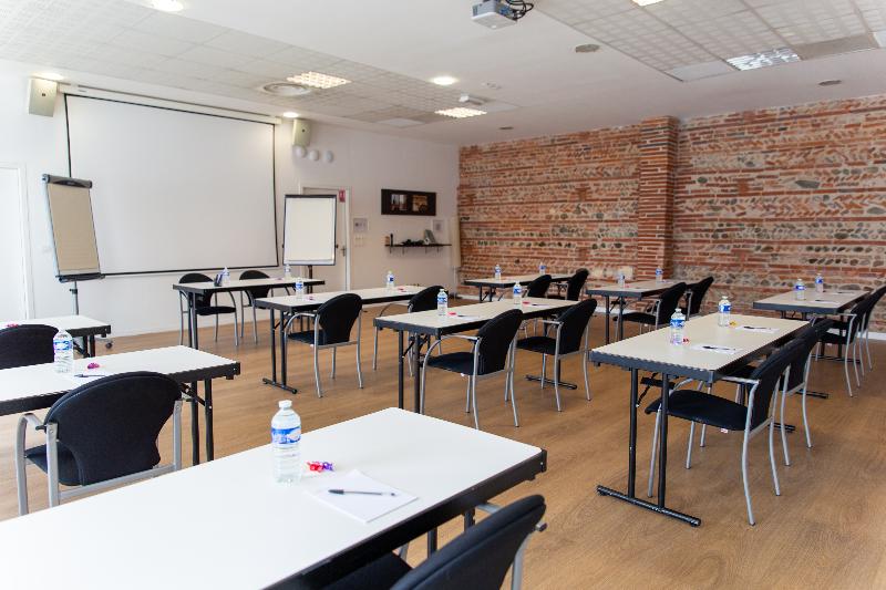 Clarion Aparthotel Toulouse Le Parc De L Escale