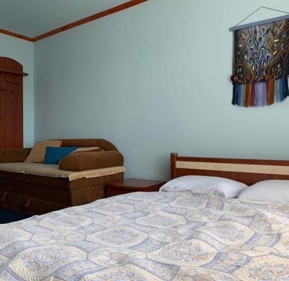 Hostel вишиванка