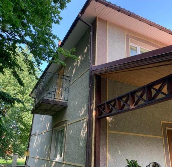 Hostel вишиванка