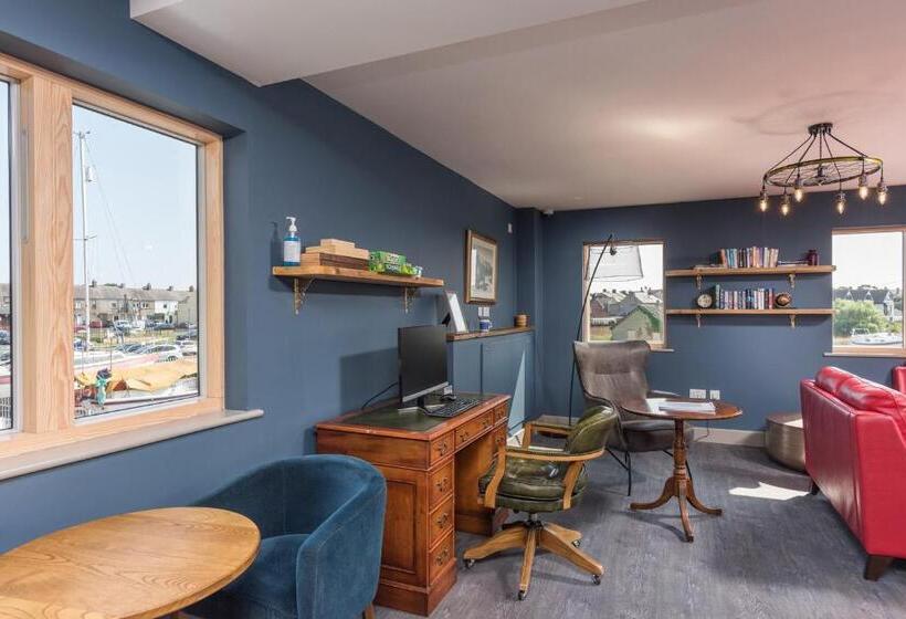 旅馆 Radcliffes Lodge