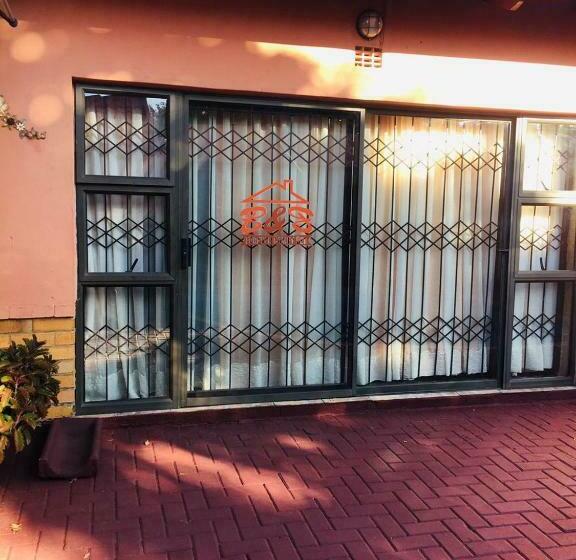 Bed & Breakfast Forever Comfy Bed