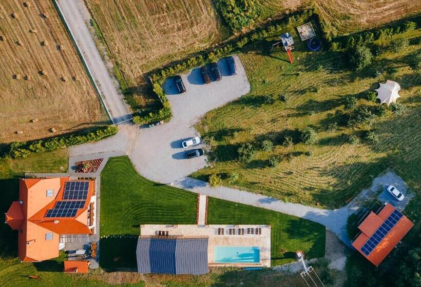 مبيت وإفطار Hygge Praid