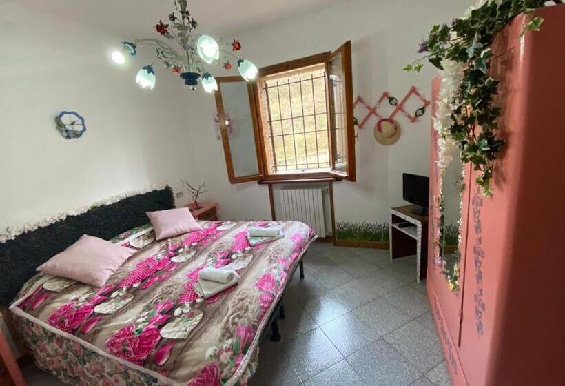 تختخواب و صبحانه La Casetta Di Badolo