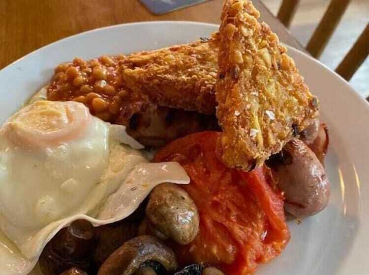 ベッドアンドブレックファースト The Bugle