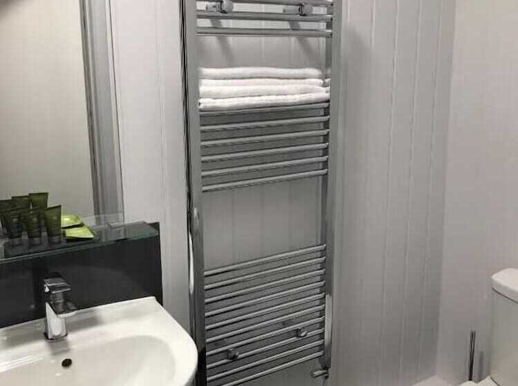 ベッドアンドブレックファースト The Bugle