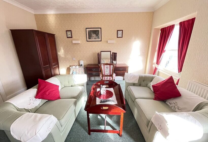 Bed and Breakfast White Court Llandudno