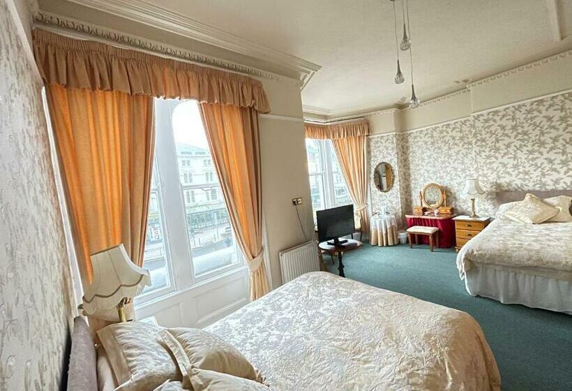 Bed and Breakfast White Court Llandudno