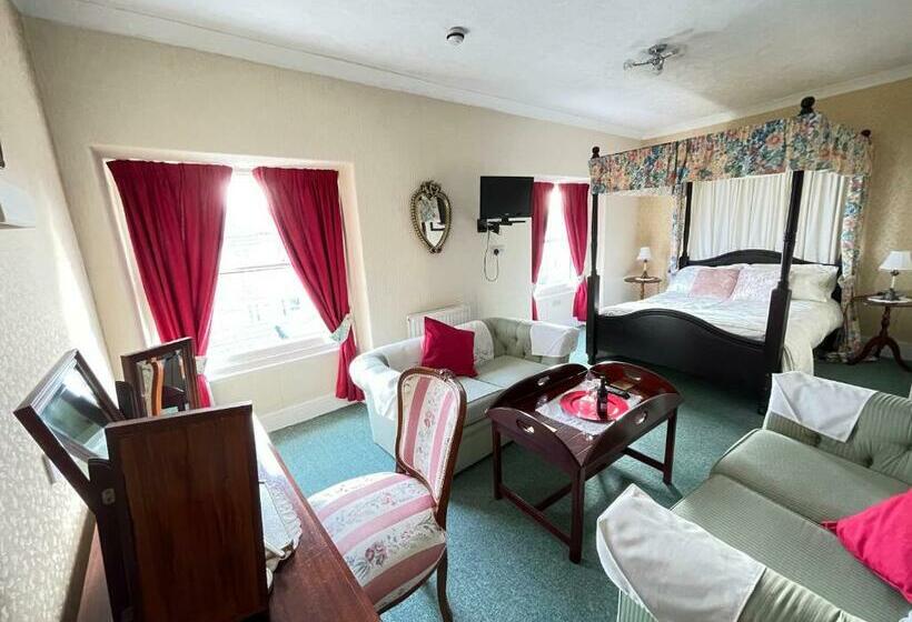 Bed and Breakfast White Court Llandudno