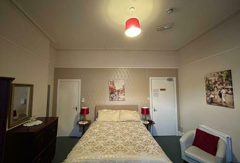 Bed and Breakfast White Court Llandudno