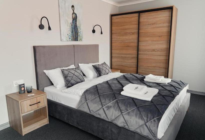 ホテル готель тячів