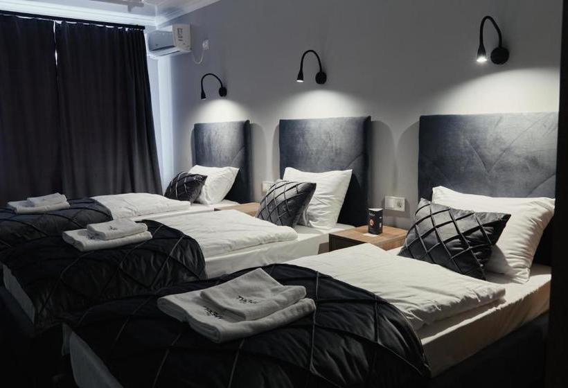 Otel готель тячів