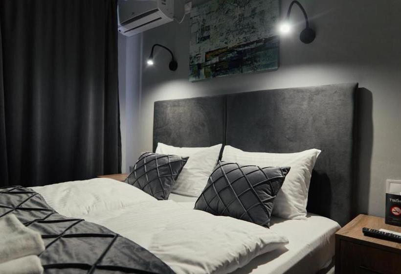 Otel готель тячів