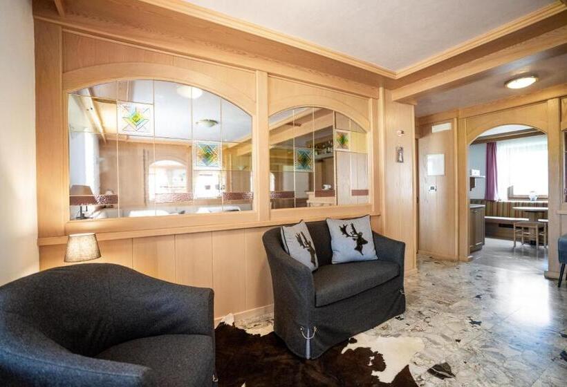 호텔 Albergo Dolomiti