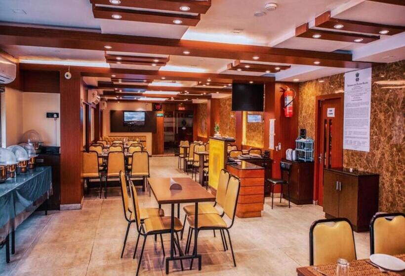 فندق Aparupa Ambience