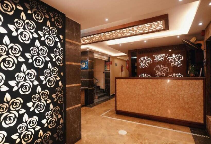 فندق Aparupa Ambience