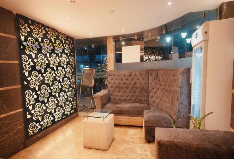 فندق Aparupa Ambience