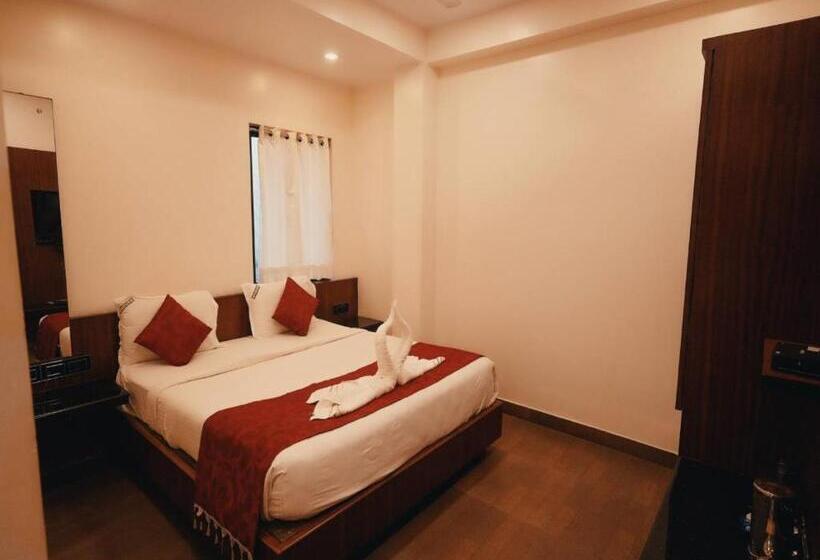 فندق Aparupa Ambience