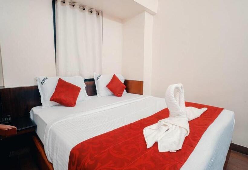 فندق Aparupa Ambience