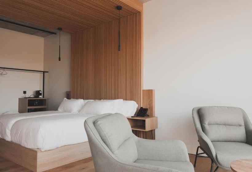 Atmos Hotel Boutique