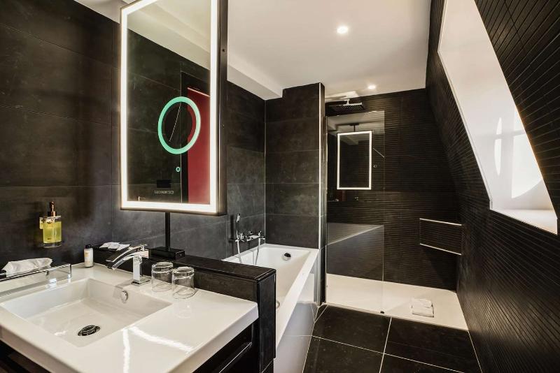 Best Western Premier Hotel De La Cite Royale