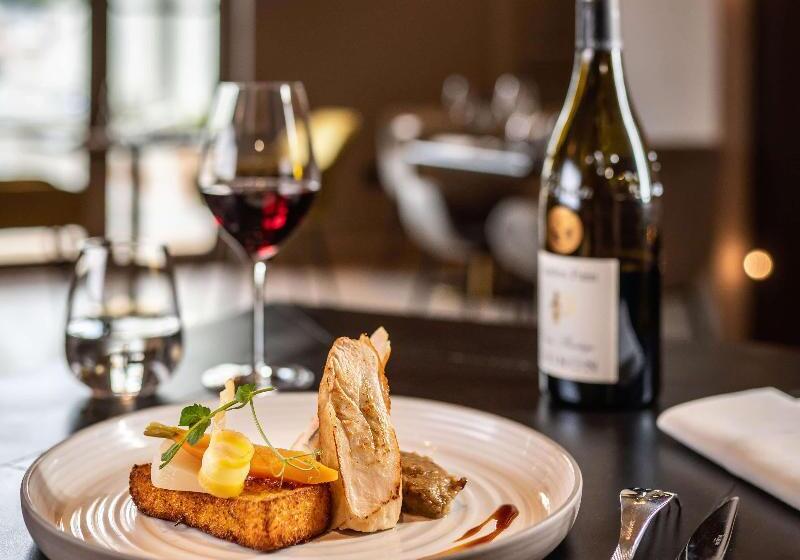 Best Western Premier Hotel De La Cite Royale