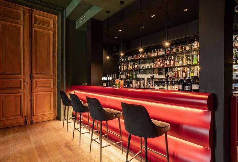 Best Western Premier Hotel De La Cite Royale