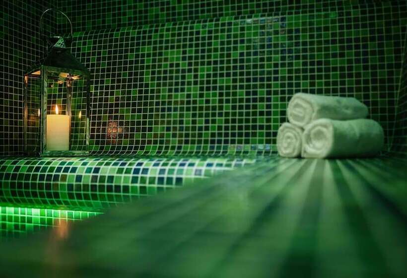 Best Western Premier Hotel De La Cite Royale