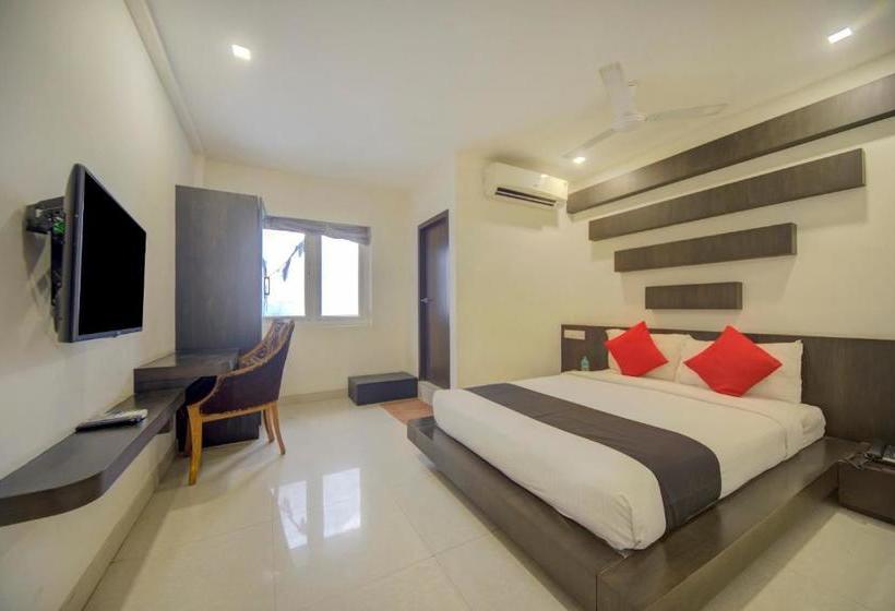 Отель Capital O 78164 Akshaya Business