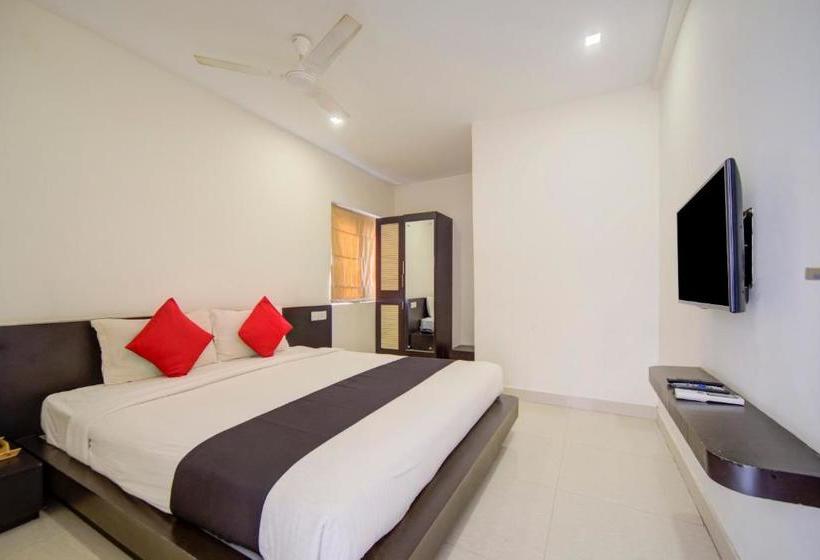 ホテル Capital O 78164 Akshaya Business